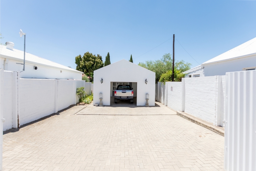 4 Bedroom Property for Sale in Riebeek Kasteel Western Cape